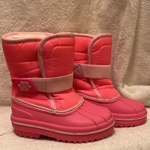 Pink snow boots. Toddler size 7